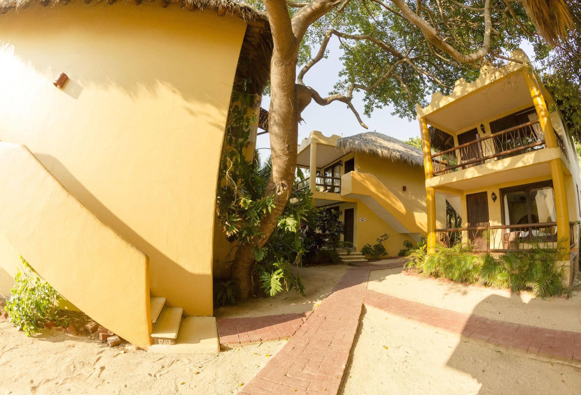טרונקונס Tronco Bay Inn Resort מראה חיצוני תמונה